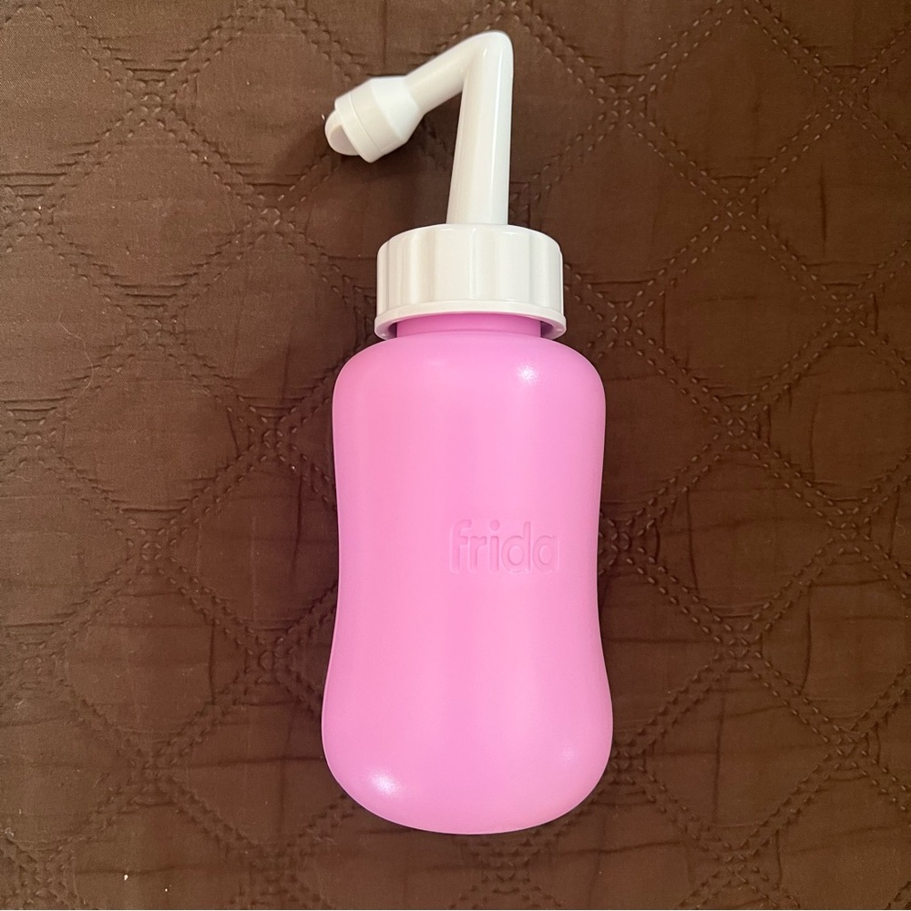 Frida Mom Upside Down Peri Bottle